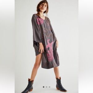 Free People Magnolia Pearl Dragon Parnassus Tunic in Ozzy One Size Fits Most